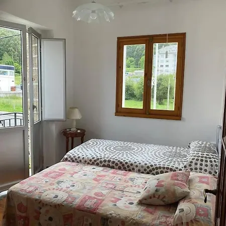 Viveiro.celeiro. Casa Tranquila. Resurrection Fest * Cillero